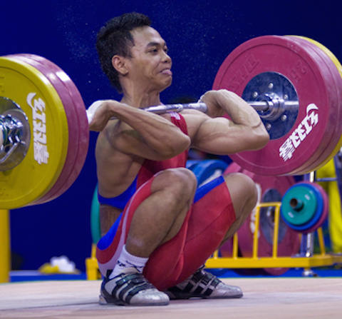 Front squat Irawan Eko Yuli - Hvordan teknik kan øge performance og reducere smerter - Smertefribevægelse
