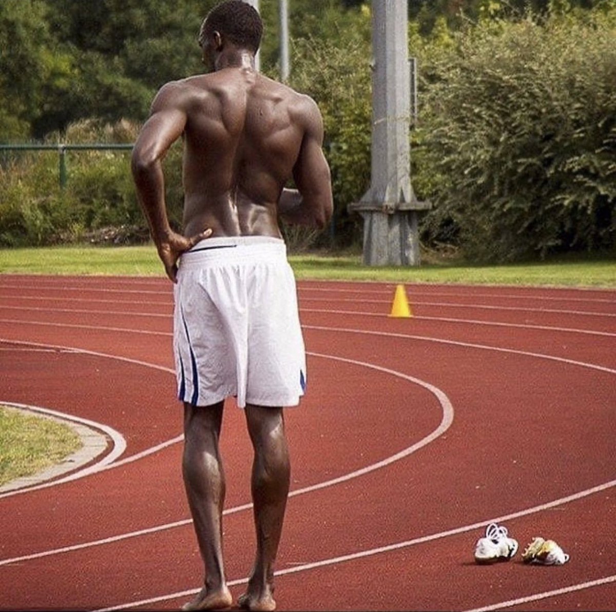 Usain Bolt Skoliose - Skoliose: Ingen hindring for et aktivt liv - Smertefribevægelse